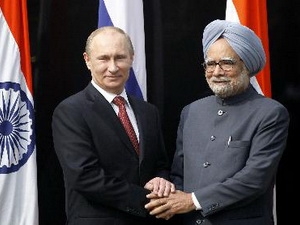 Vladimir Poutine en Inde renforcer la coopération militaire et économique